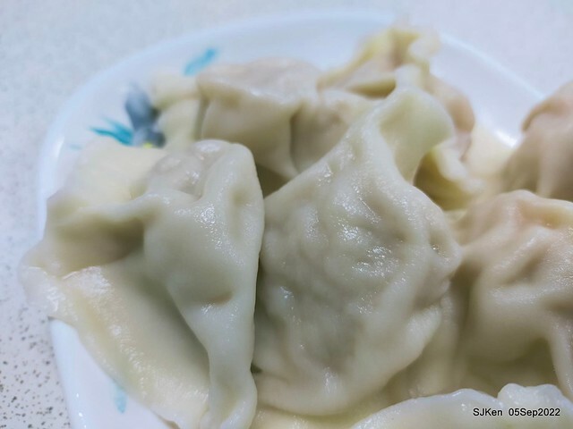 (南港美食)「山東餃子館」(Pork-chives dumpling , Big Braised Noodles store), Taipei, Taiwan, Sep 5, 2022.