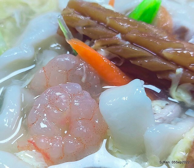 (南港美食)「山東餃子館」(Pork-chives dumpling , Big Braised Noodles store), Taipei, Taiwan, Sep 5, 2022.