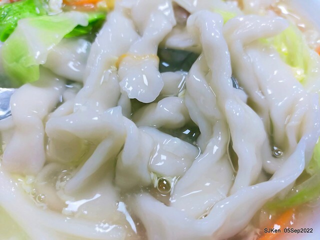 (南港美食)「山東餃子館」(Pork-chives dumpling , Big Braised Noodles store), Taipei, Taiwan, Sep 5, 2022.