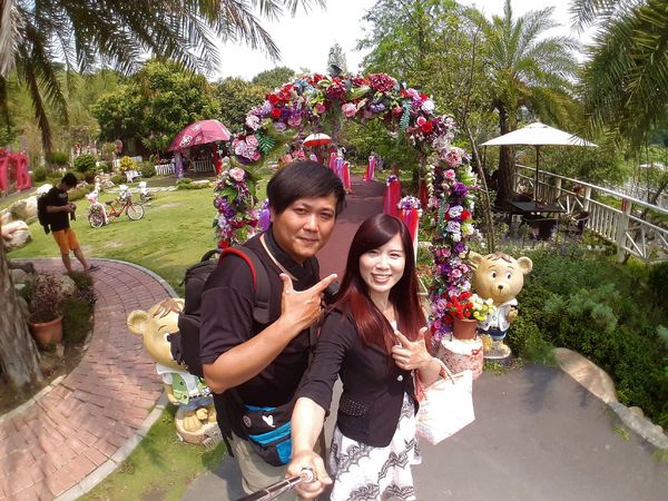 今夜星辰休閒農場：【彰化景點】今夜星辰休閒農場。超浪漫的LOVE愛心場景/童話般的婚紗外拍場景/草泥馬&駱馬&小動物餵食/情侶親子的輕旅行