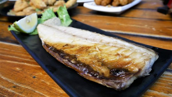 【台南市-東區】平價炭烤、好吃快炒、美味熱湯~『府城騷烤家』就是要讓你大呼過癮的即滿足荷包也滿足肚皮~σ(ˋ▽ˊ)σ~