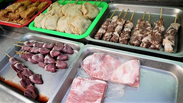 【台南市-東區】平價炭烤、好吃快炒、美味熱湯~『府城騷烤家』就是要讓你大呼過癮的即滿足荷包也滿足肚皮~σ(ˋ▽ˊ)σ~