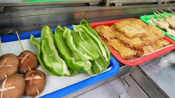 【台南市-東區】平價炭烤、好吃快炒、美味熱湯~『府城騷烤家』就是要讓你大呼過癮的即滿足荷包也滿足肚皮~σ(ˋ▽ˊ)σ~