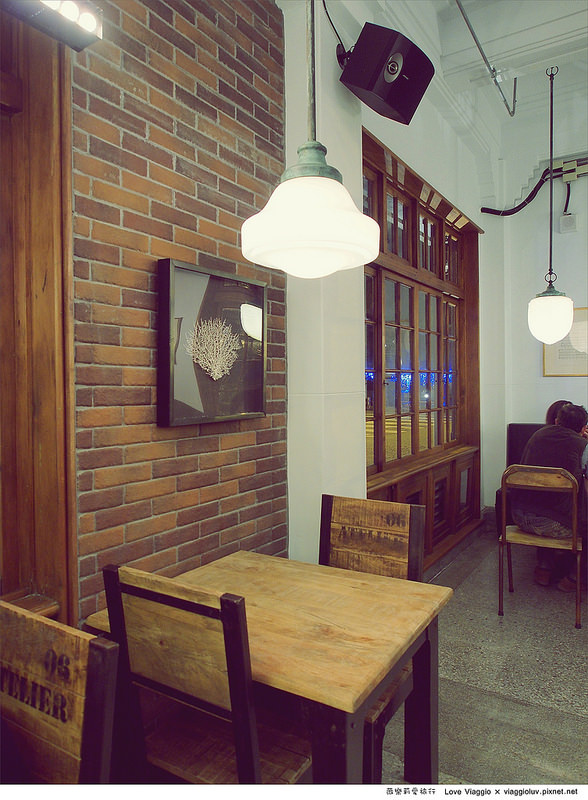 花蓮文創創意園區:【花蓮 Hualien】花蓮文創園區Andante Bistro安棠德 老建築的復古餐廳小酒館 花蓮文創創意園區:【花蓮 Hualien】花蓮文創園區Andante Bistro安棠德 老建築的復古餐廳小酒館