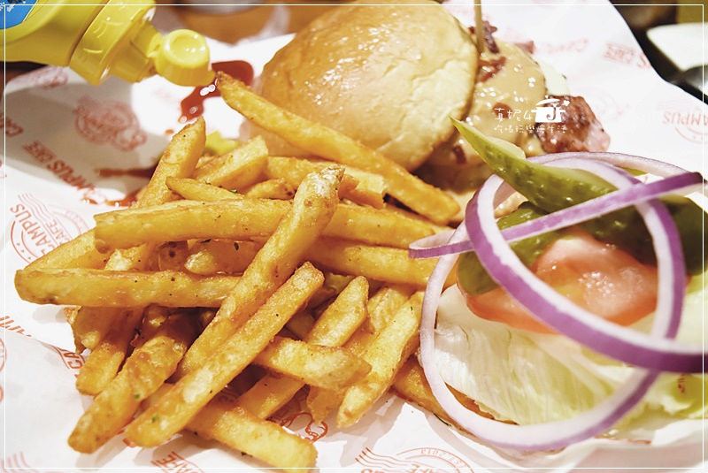 Campus Cafe 忠孝店