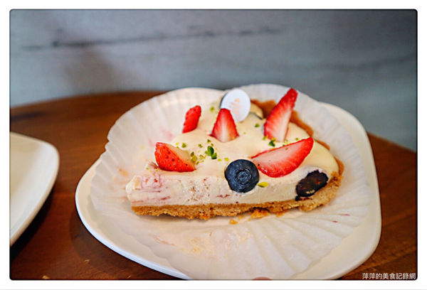 【台北美食】果昂甜品illumine ~ 草莓季來了❤️雙層草莓鮮奶油蛋糕/南西商圈 - 捷運中山站