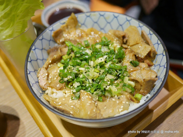 開丼 燒肉vs丼飯(大墩店)：【食記】台中いただきます~ 開丼-地表最強燒肉丼＠西屯捷運BRT頂何厝 : 獨家重口味!燒肉,丼飯與雞蛋的絕妙組合