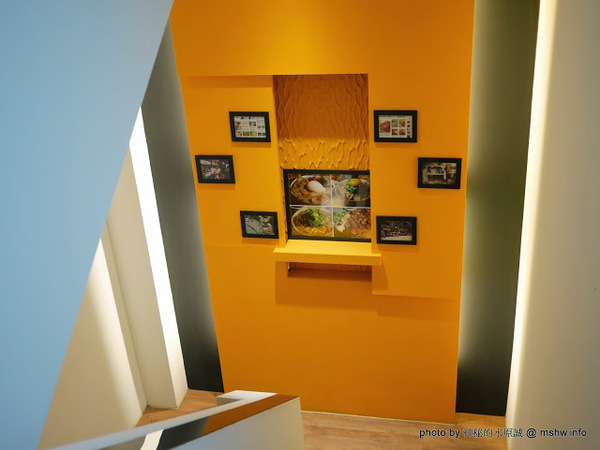 開丼 燒肉vs丼飯(大墩店)：【食記】台中いただきます~ 開丼-地表最強燒肉丼＠西屯捷運BRT頂何厝 : 獨家重口味!燒肉,丼飯與雞蛋的絕妙組合