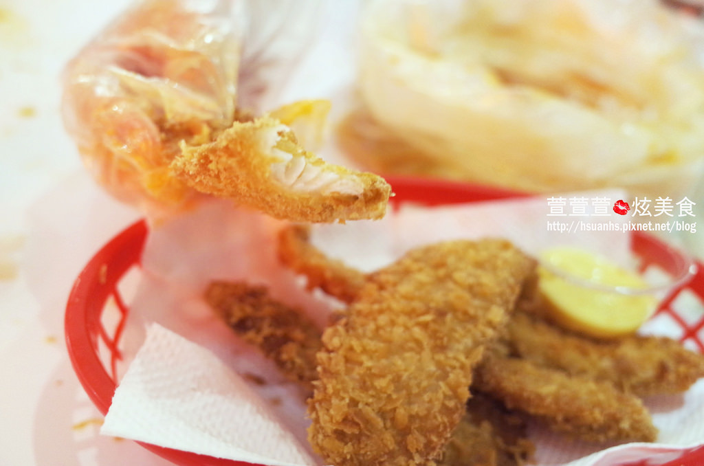 【台北】Brookhurst Seafood Bar 布魯克美式麻辣海鮮餐廳。這一頓飯用手抓著吃! 捷運國父紀念館站