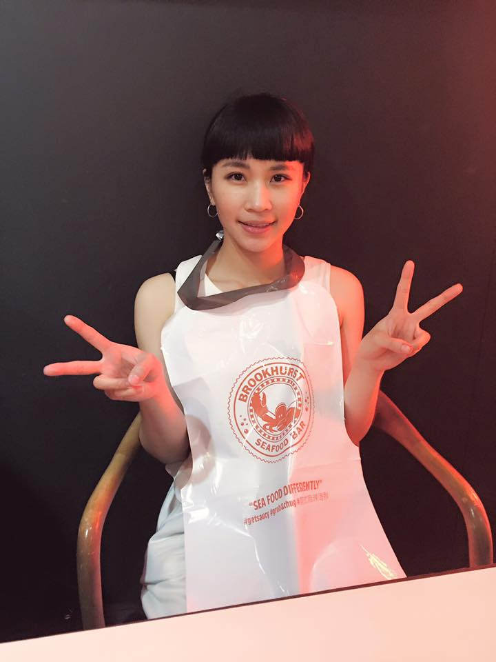 【台北】Brookhurst Seafood Bar 布魯克美式麻辣海鮮餐廳。這一頓飯用手抓著吃! 捷運國父紀念館站