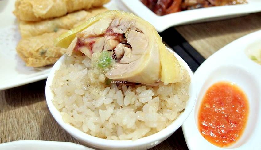 金苑茶餐廳。早上九點就營業,早餐就能吃港點,免服務費無低消,草悟道商圈人氣港飲 - 蘋果話日常