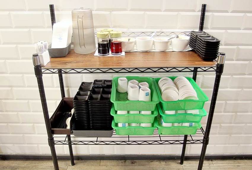 金苑茶餐廳。早上九點就營業,早餐就能吃港點,免服務費無低消,草悟道商圈人氣港飲 - 蘋果話日常