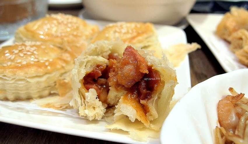 金苑茶餐廳。早上九點就營業,早餐就能吃港點,免服務費無低消,草悟道商圈人氣港飲 - 蘋果話日常