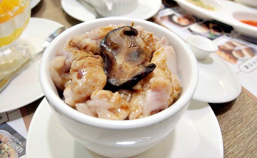 金苑茶餐廳。早上九點就營業,早餐就能吃港點,免服務費無低消,草悟道商圈人氣港飲 - 蘋果話日常