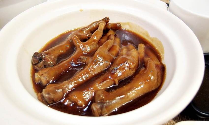 金苑茶餐廳。早上九點就營業,早餐就能吃港點,免服務費無低消,草悟道商圈人氣港飲 - 蘋果話日常