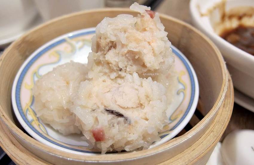 金苑茶餐廳。早上九點就營業,早餐就能吃港點,免服務費無低消,草悟道商圈人氣港飲 - 蘋果話日常