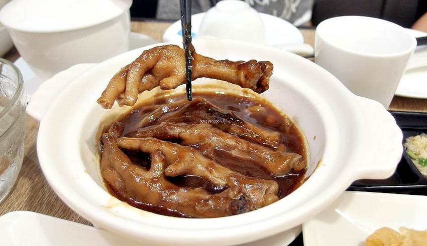 金苑茶餐廳。早上九點就營業,早餐就能吃港點,免服務費無低消,草悟道商圈人氣港飲 - 蘋果話日常