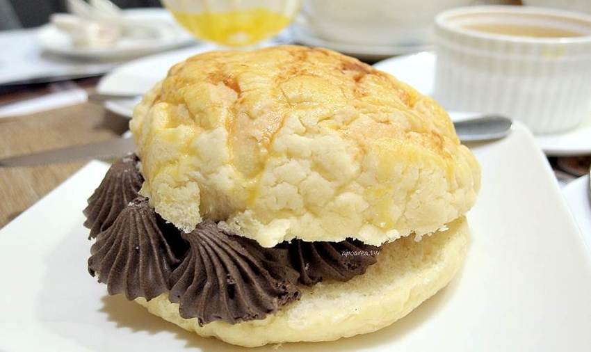 金苑茶餐廳。早上九點就營業,早餐就能吃港點,免服務費無低消,草悟道商圈人氣港飲 - 蘋果話日常