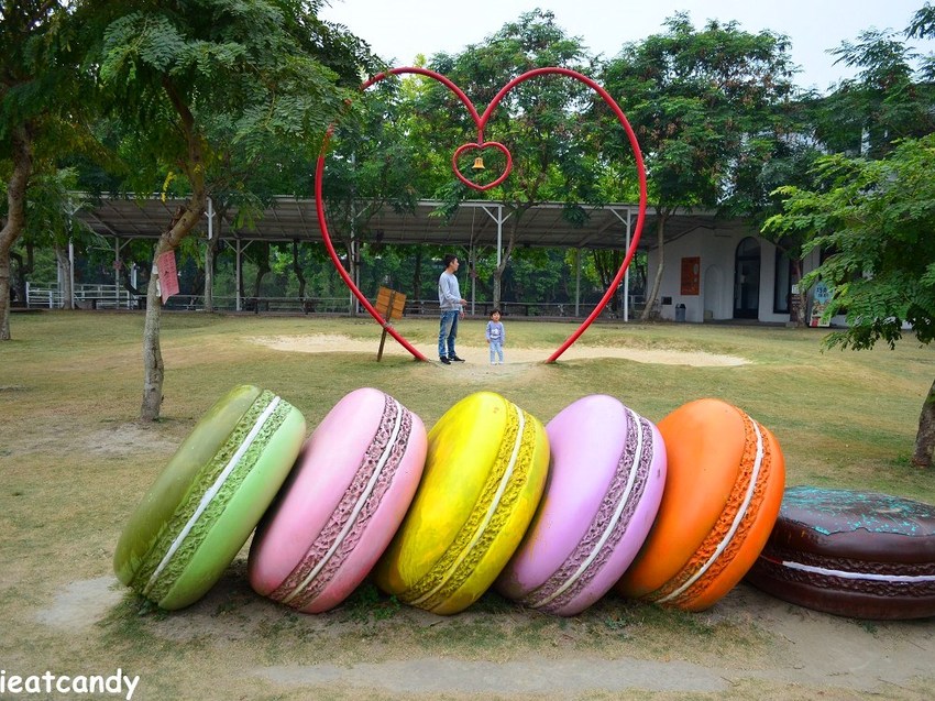斗六景點_菓風小舖│小朋友的糖果天堂！能吃的口紅就在這，超想打包一整組~ - 愛伊特candy的分享樂園