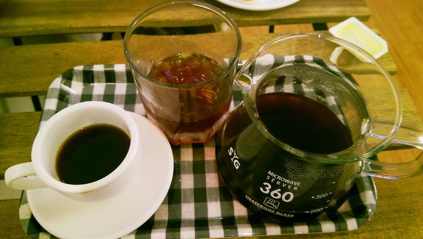 『捷運大安站│仁愛敦南圓環』kafemera-不限時、有插頭、咖啡外帶八折、精品咖啡香、藝文空間、慢活享受、夢想實踐,平價高品質咖啡廳