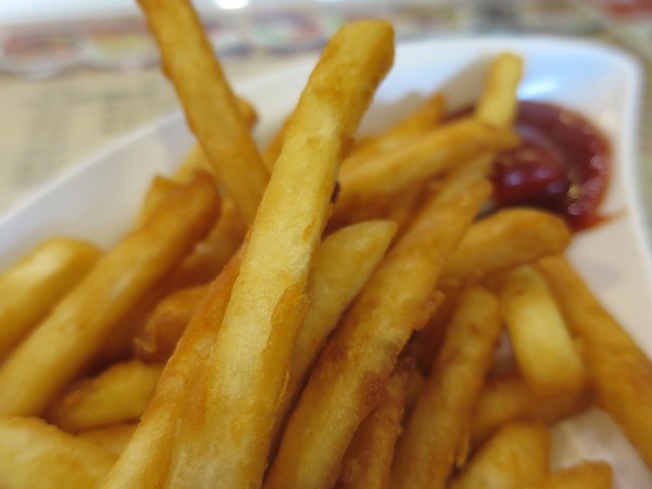 崔記茶餐廳：崔記茶餐廳...  曄!!!  咁多料～