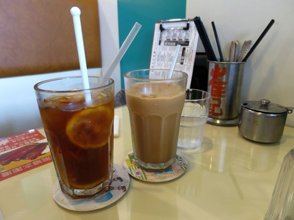 崔記茶餐廳：崔記茶餐廳...  曄!!!  咁多料～