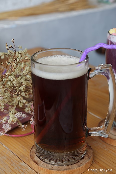 台南美食｜呷賀食尚餐酒館:火山爆發起司炒飯，熊熊火焰好震撼，金黃蛋汁與起司超邪惡!｜IG熱門打卡餐廳｜超好拍乾燥花｜想當網美來這裡 - 台南好Food遊