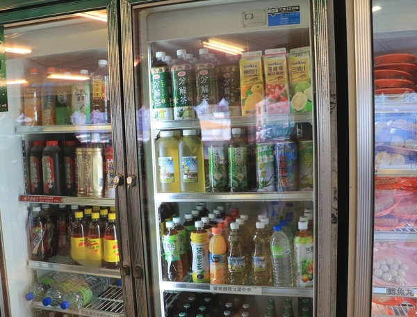 屏東 潮州。牛大福沙茶火鍋城，新鮮現切厚切牛肉