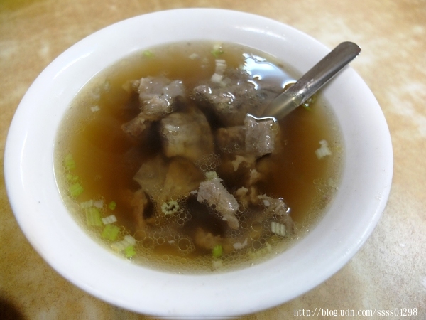 牛大福-全牛料理沙茶火鍋(原潮州牛肉福沙茶火鍋):屏東美食【牛大福】潮州在地60年家傳口味 選用台灣本土牛肉 中藥材熬製湯頭 現點現炒全牛料理超澎派