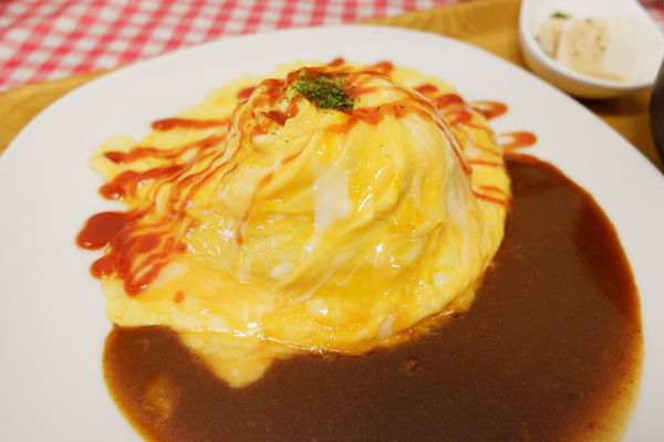 台中・西區｜日本老闆娘の溫馨小店——伊摩奇micoro kitchen・停不下嘴的薯麻糬手工小點心