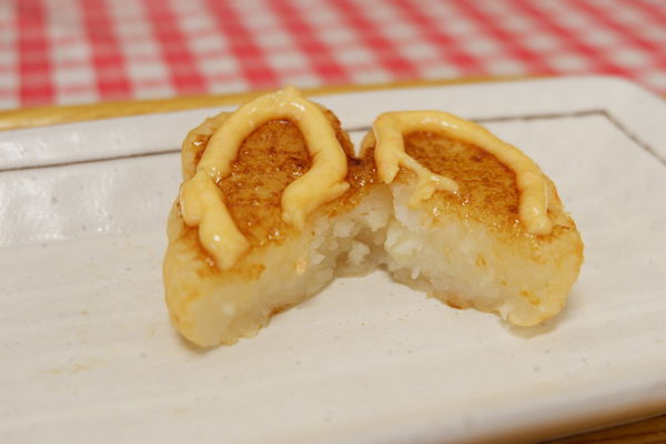 台中・西區｜日本老闆娘の溫馨小店——伊摩奇micoro kitchen・停不下嘴的薯麻糬手工小點心