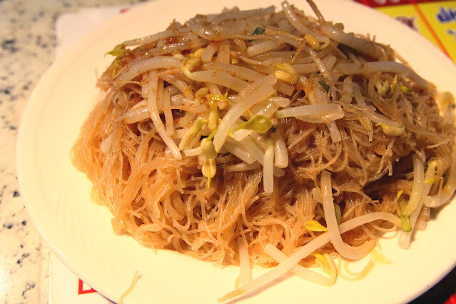 【台北市大同區。小吃】宏冠土魠魚羹 寧夏夜市 在地人推薦的晚餐宵夜 南部口味 中山捷運站 雙連捷運站