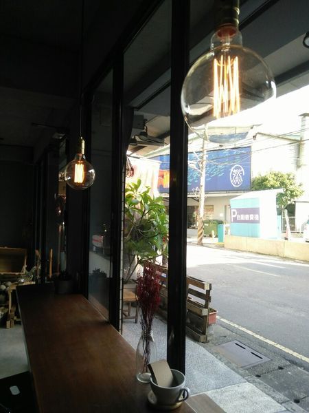 板橋仁化街的wifi充電餐飲小店 Percent Cafe%