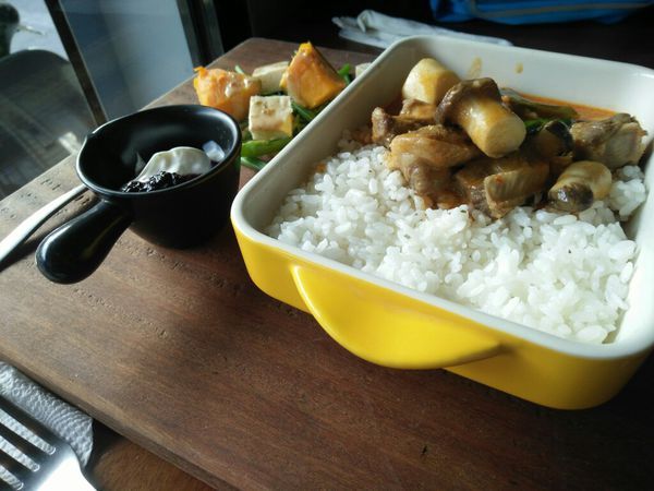 板橋仁化街的wifi充電餐飲小店 Percent Cafe%