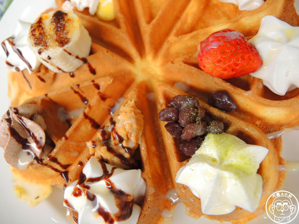 Mr. Black Bird Cafe 黑鳥先生：呷飽祙【台北大安･黑鳥先生mr. black bird】康熙來了介紹美食