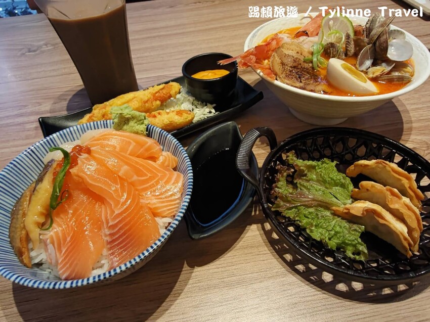 新北市板橋區【新北美食】定食8府中店,菜單大更新 | 日式海鮮丼飯、札幌海老拉麵 | 爭鮮集團 | 板橋府中美食