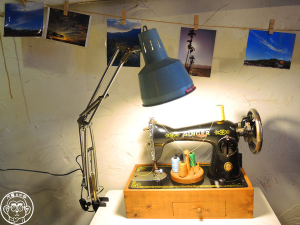 花蓮阿桂油飯(嚴玉桂食堂)：呷飽祙【花蓮･阿桂油飯】懷舊店面裡吃油飯配麵線