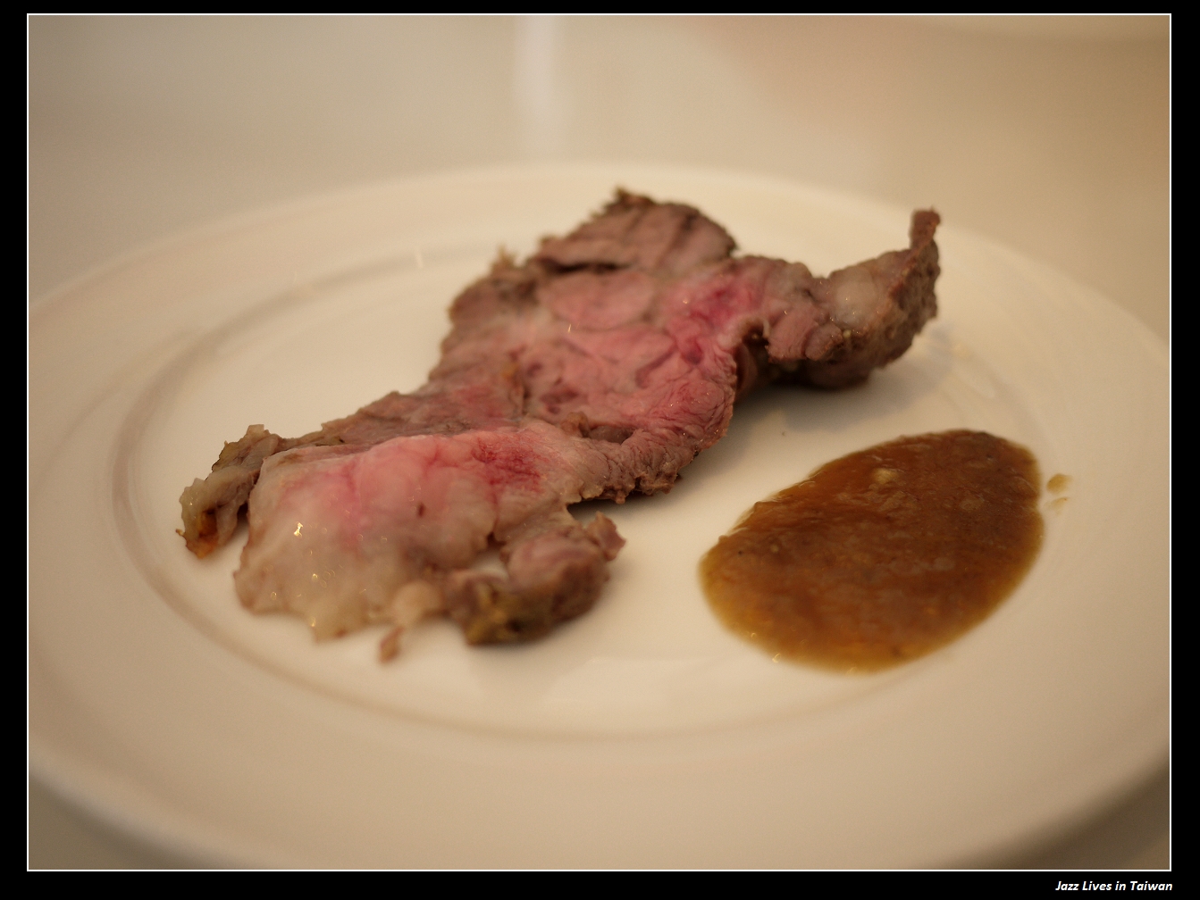 [柏克菲餐廳] 豐富早午餐搭配新北市忙碌的城市街景~