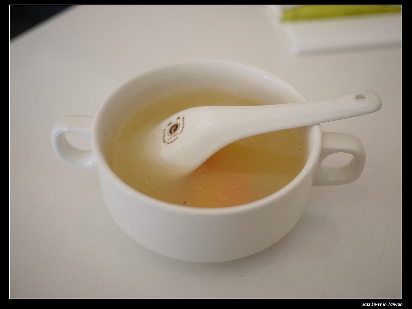 [柏克菲餐廳] 豐富早午餐搭配新北市忙碌的城市街景~