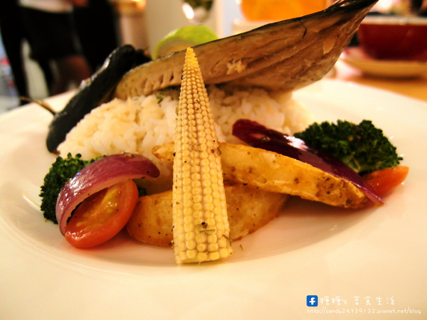 古典玫瑰園(台中大遠百店):〖台中│美食〗古典玫瑰園(台中大遠百店) ❤ 全新開幕~新菜單全面大降價!!在台中大遠百中也有貴婦等級的豪華三層英式下午茶囉!!