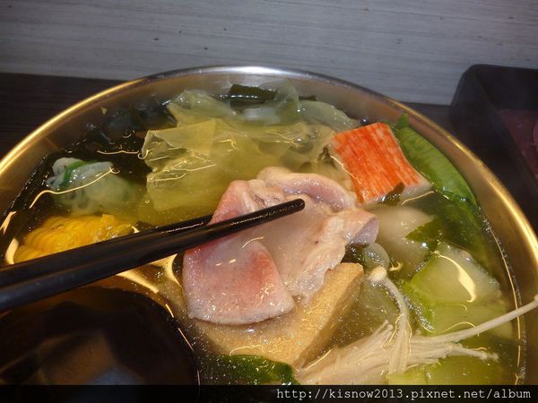 好客迴轉火鍋：火鍋料轉呀轉--好客旋轉火鍋店体驗心得