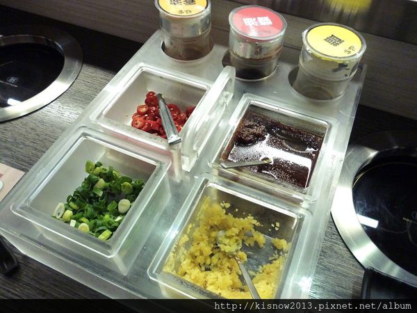 好客迴轉火鍋：火鍋料轉呀轉--好客旋轉火鍋店体驗心得