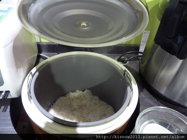 好客迴轉火鍋：火鍋料轉呀轉--好客旋轉火鍋店体驗心得