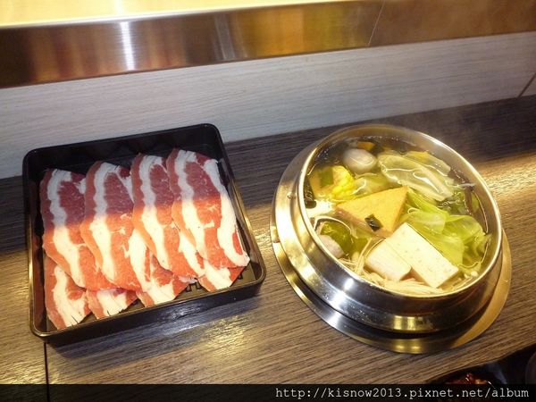 好客迴轉火鍋：火鍋料轉呀轉--好客旋轉火鍋店体驗心得