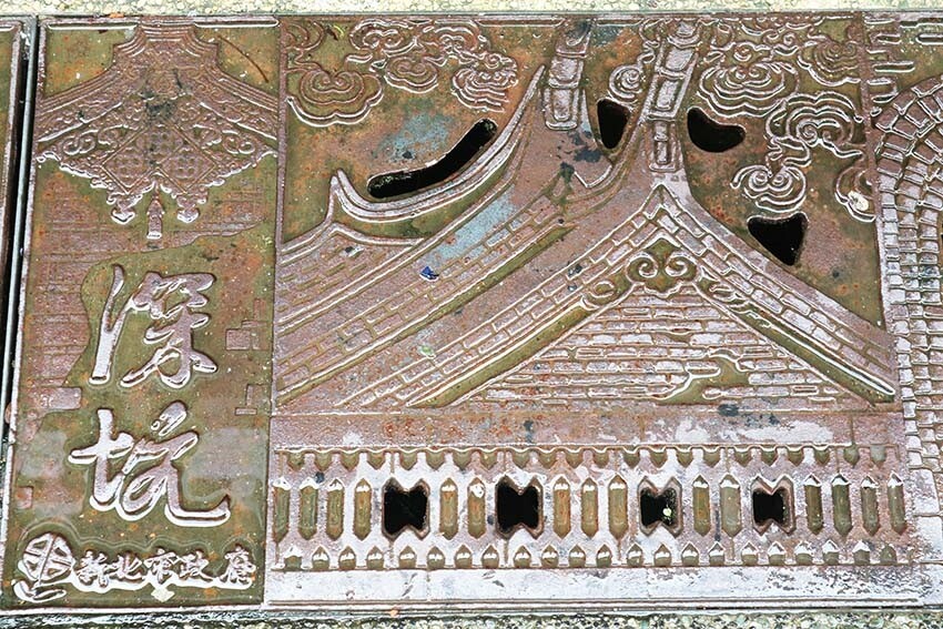 【深坑老街一日遊】深坑美食必吃推薦/碳烤臭豆腐、紅燒豆腐、豆腐羹、豆腐冰淇淋/漫步在古色古香的老街超有