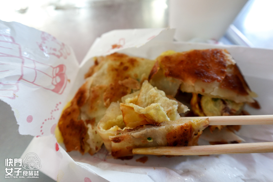 17新北新店美食早餐店旭達豆漿店招牌蛋餅蔥油餅蘿蔔糕.jpg