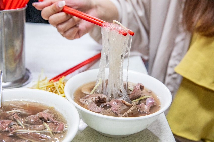 台南市中西區阿明豬心冬粉本店｜一年四季天天都在排！米其林推薦名產級豬心冬粉