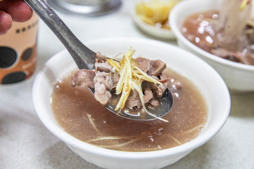 台南市中西區阿明豬心冬粉本店｜一年四季天天都在排！米其林推薦名產級豬心冬粉