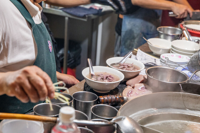 台南市中西區阿明豬心冬粉本店｜一年四季天天都在排！米其林推薦名產級豬心冬粉