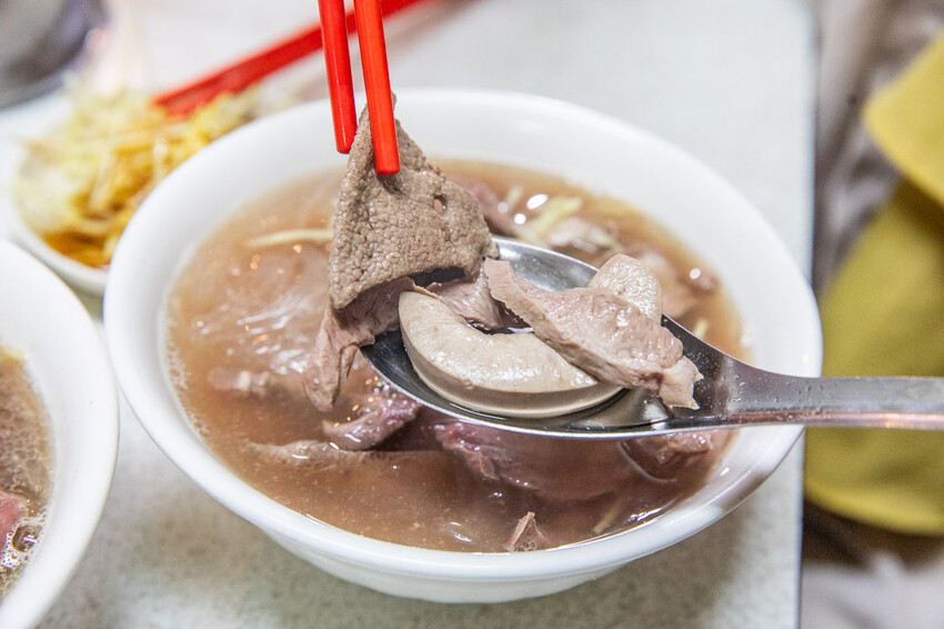 台南市中西區阿明豬心冬粉本店｜一年四季天天都在排！米其林推薦名產級豬心冬粉